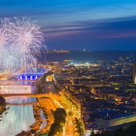 מלון Rue De Buffon